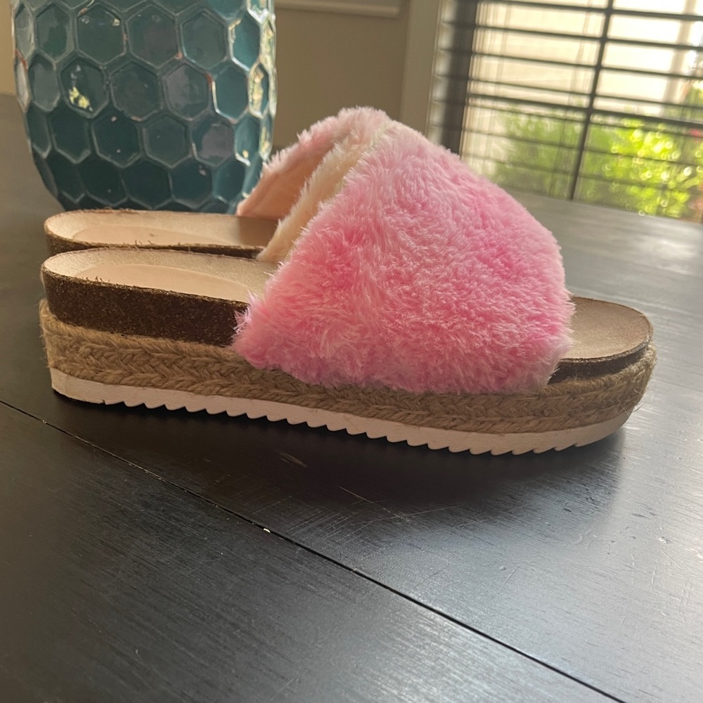 Pink Fuzzy Women's Sandals